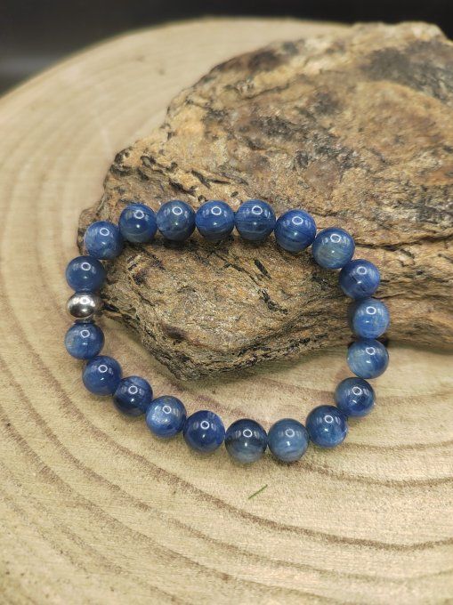 Cyanite – Pierre d’Intuition et de Clarté Intérieure 