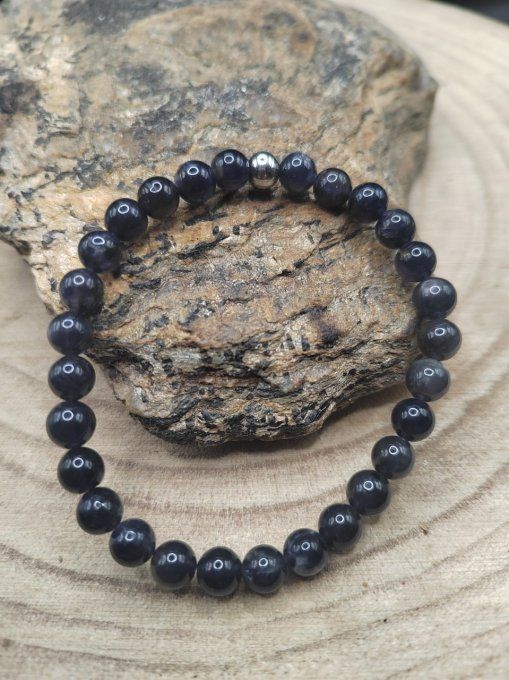 Cordiérite (Iolite) : Pierre de Clarté et d'Équilibre Spirituel