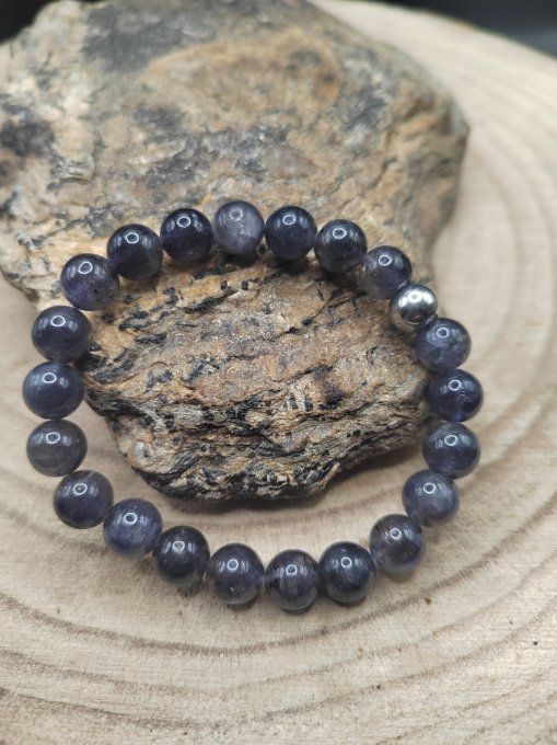 Cordiérite (Iolite) : Pierre de Clarté et d'Équilibre Spirituel