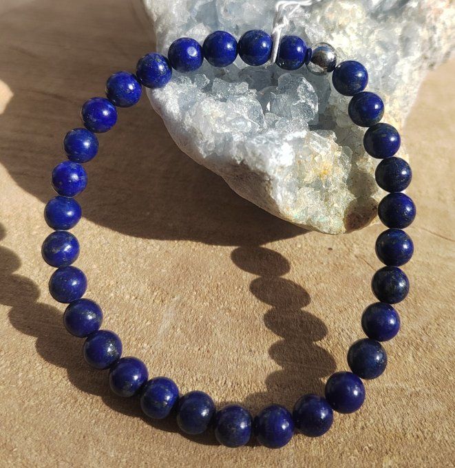 Lapis-Lazuli – La Pierre de la Sagesse et de l’Expression 