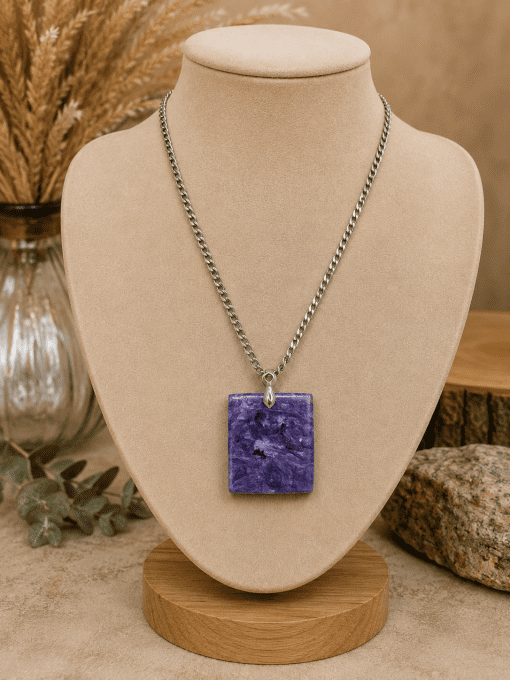 Pendentif en Charoïte naturelle